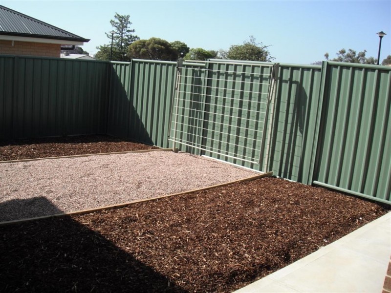 4 LIVERPOOL PLACE, Elizabeth Park SA 5113