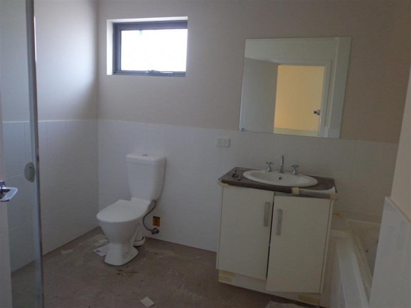 24/8 Fourth Avenue, Mawson Lakes SA 5095