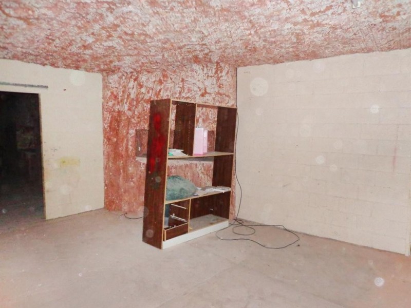 1 Jelly Cres, Coober Pedy SA 5723