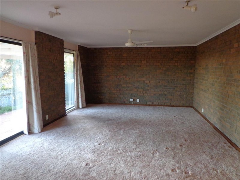 18 Manunda Way, Hallett Cove SA 5158