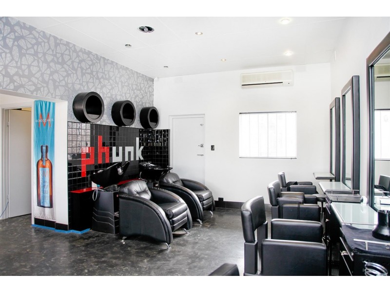 2/245 Grange Road, Findon SA 5023