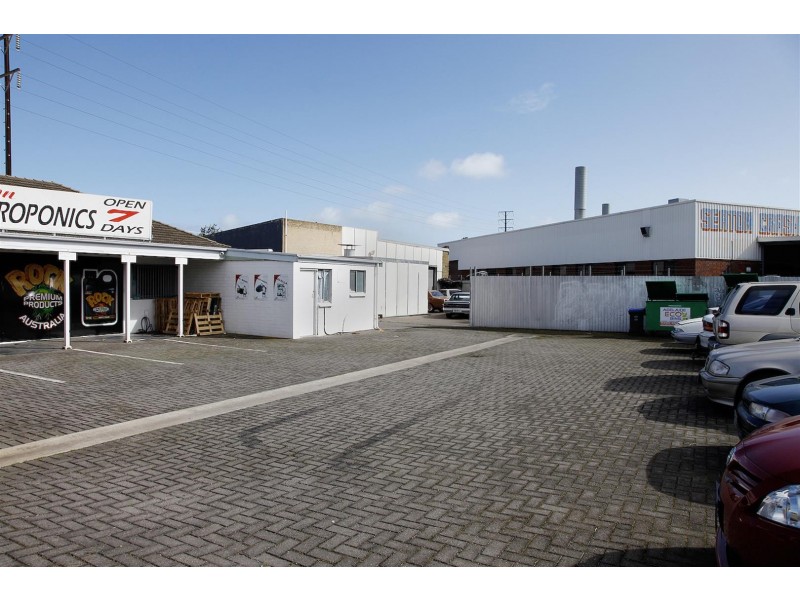 129 Tapleys Hill Road, Seaton SA 5023
