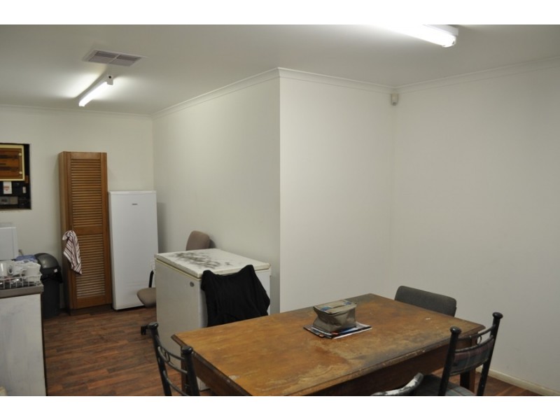 13 Barfield Cres, Elizabeth West SA 5113