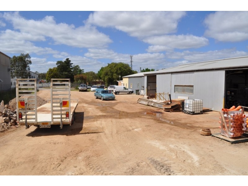 13 Barfield Cres, Elizabeth West SA 5113