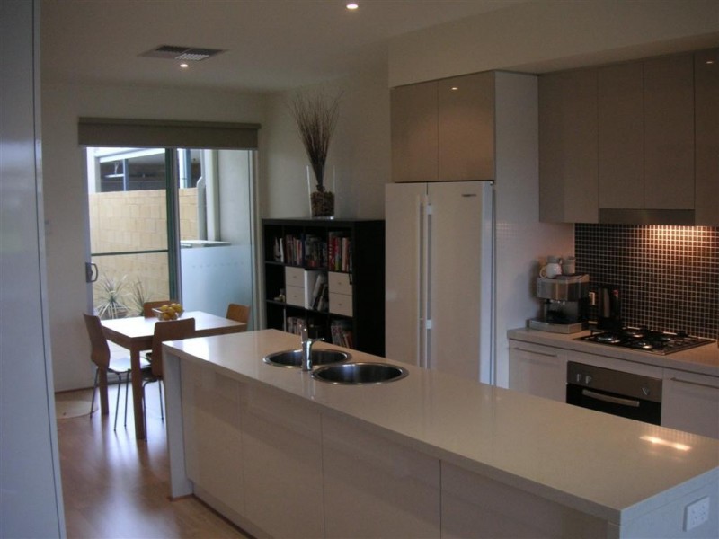 27 Tarni Court, New Port SA 5015