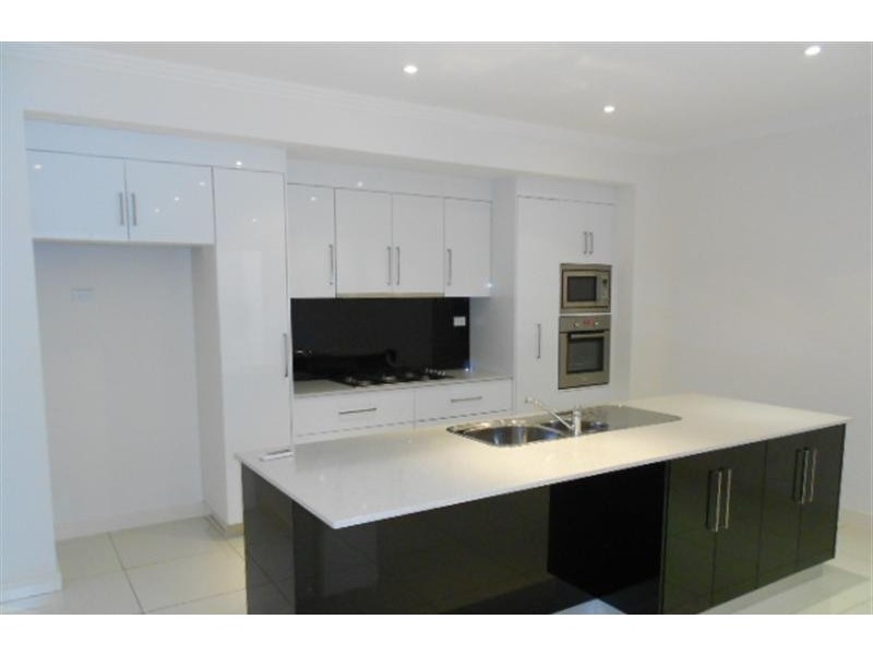 12 RIVERSIDE STREET, Mawson Lakes SA 5095