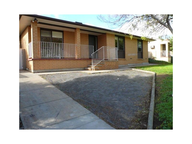 6 Vilna Crescent, Hackham West SA 5163