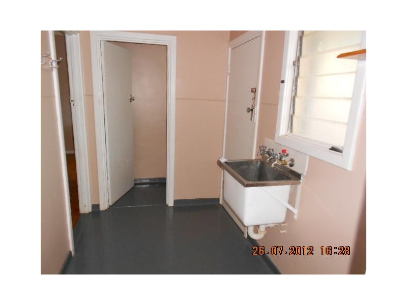 5 Hecker street, Elizabeth Grove SA 5112