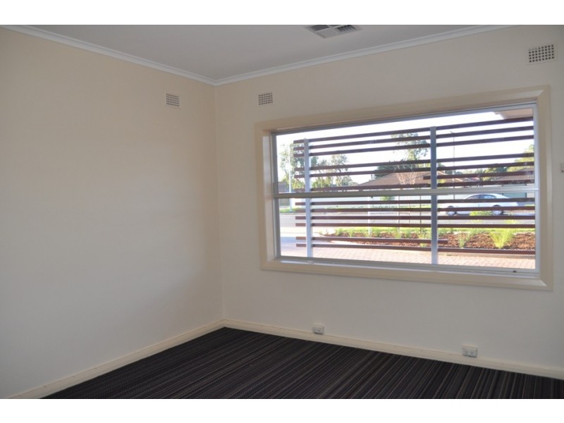 49 McIntyre Road, Para Hills West SA 5096