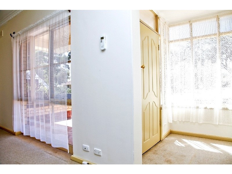 6 CAMERON ROAD, Elizabeth Vale SA 5112