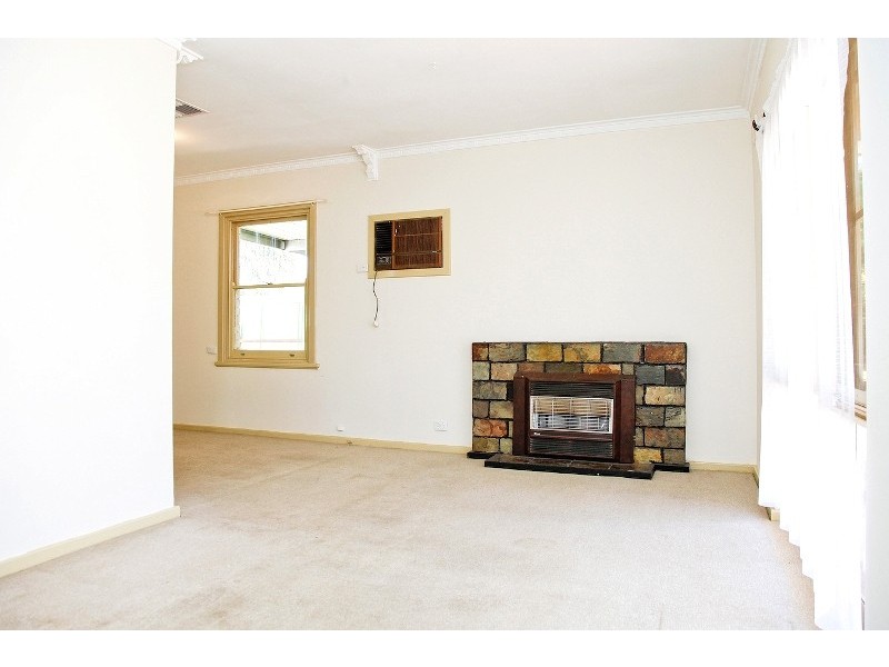 6 CAMERON ROAD, Elizabeth Vale SA 5112