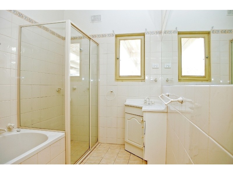 6 CAMERON ROAD, Elizabeth Vale SA 5112