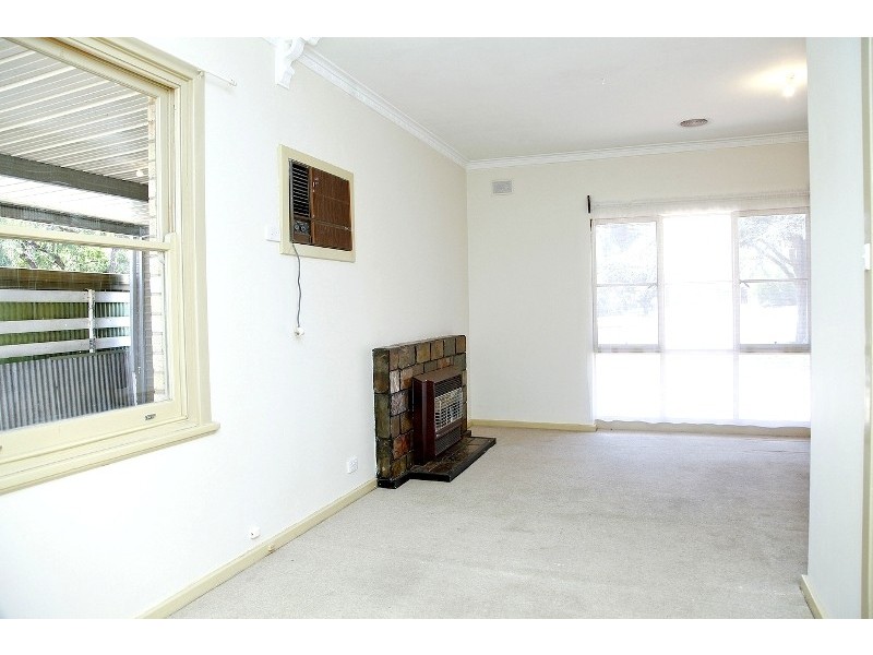 6 CAMERON ROAD, Elizabeth Vale SA 5112