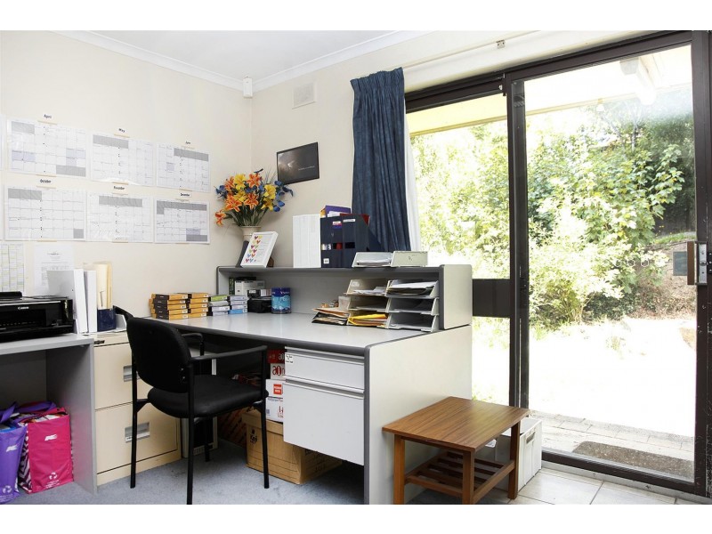 2 Avenue Road, Stirling SA 5152