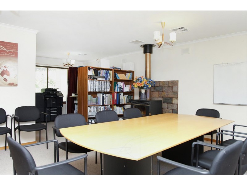 2 Avenue Road, Stirling SA 5152