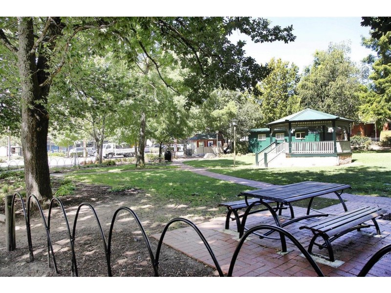 2 Avenue Road, Stirling SA 5152