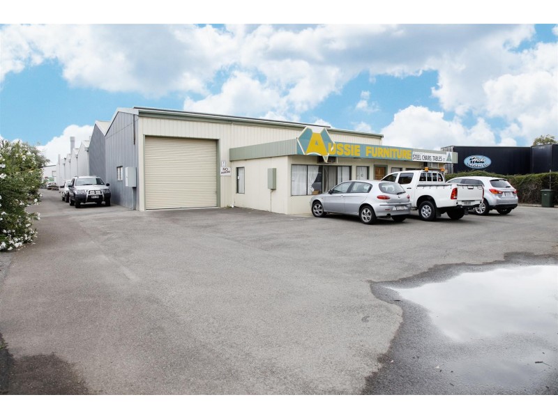 15 Ceafield Road, Para Hills West SA 5096