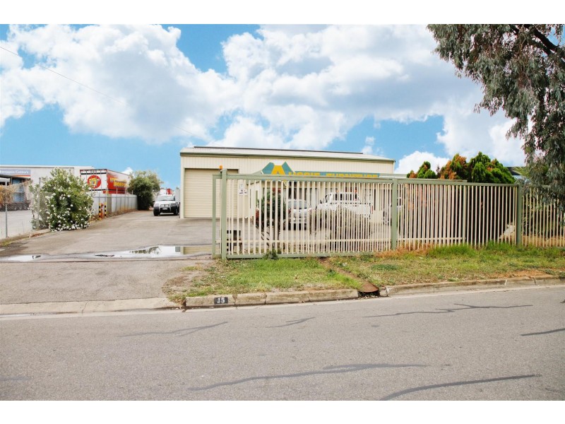 15 Ceafield Road, Para Hills West SA 5096