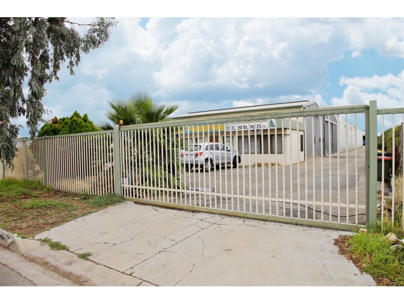 15 Ceafield Road, Para Hills West SA 5096