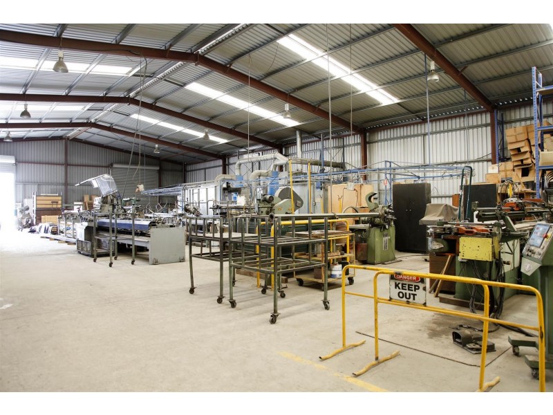 15 Ceafield Road, Para Hills West SA 5096