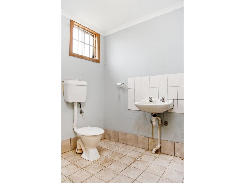 15 Ceafield Road, Para Hills West SA 5096