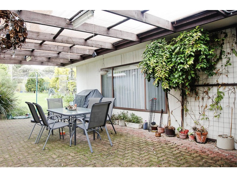15 Meadowvale Road, Modbury SA 5092
