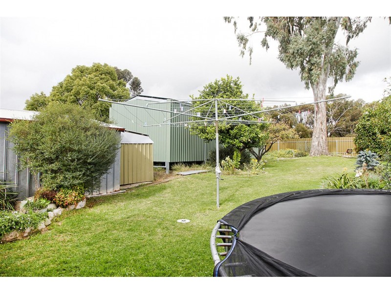 15 Meadowvale Road, Modbury SA 5092
