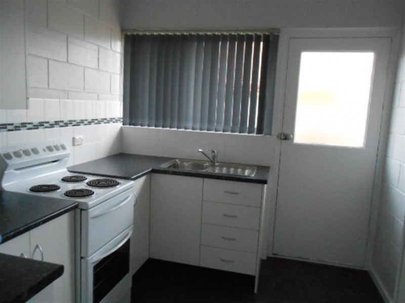 2/10 Neville Avenue, Christies Beach SA 5165