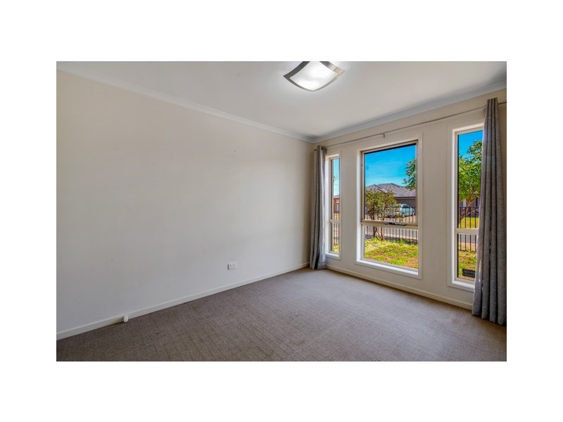 83 Admiralty Crescent, Smithfield SA 5114