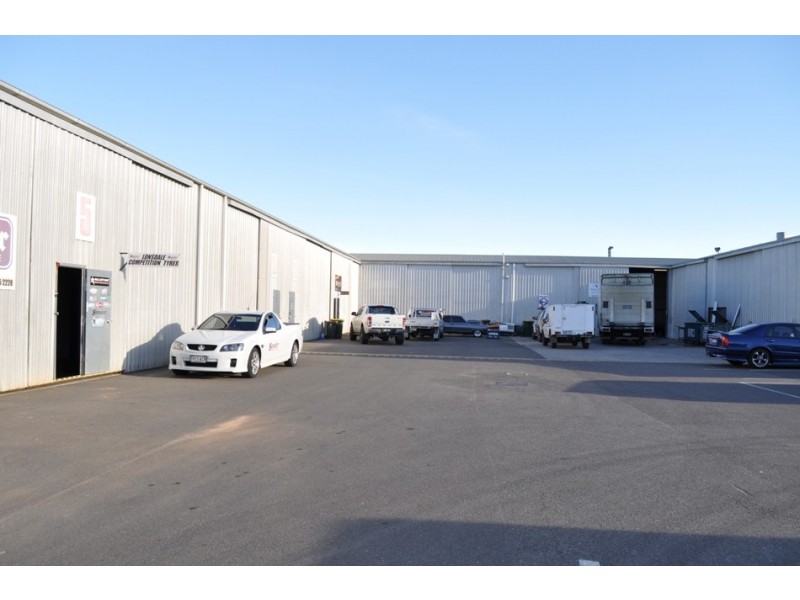 11,57b Saints Rd, Salisbury Plain SA 5109