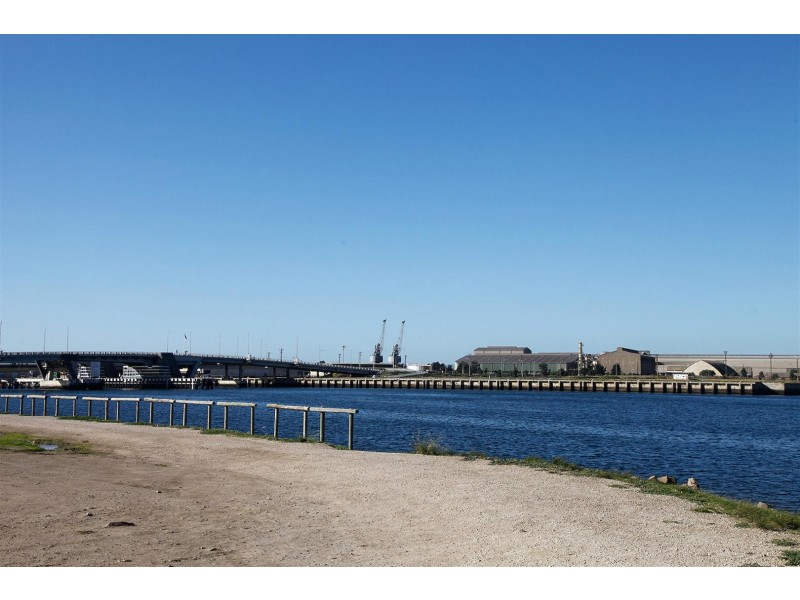 17 Commercial Road, Port Adelaide SA 5015