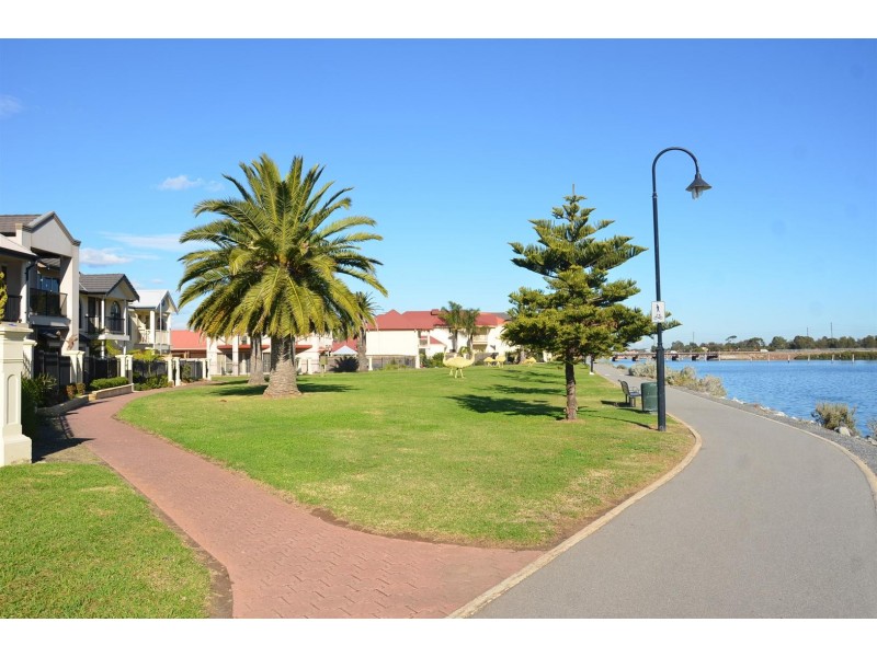 5 Sarnia Way, Port Adelaide SA 5015