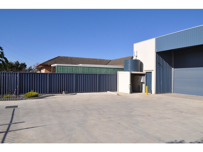 17 Second St, Wingfield SA 5013