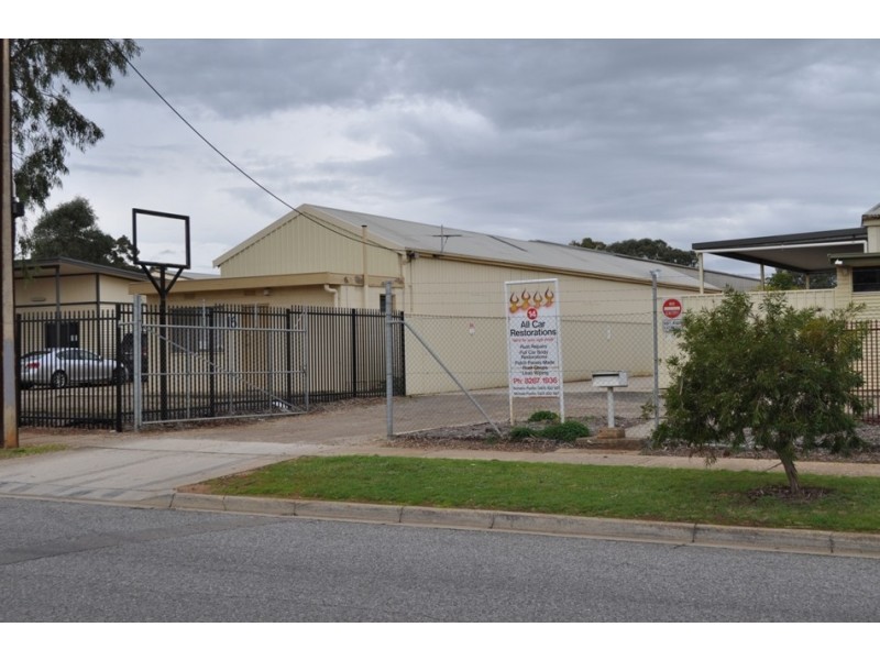 3,14 Hooke Rd, Elizabeth West SA 5113