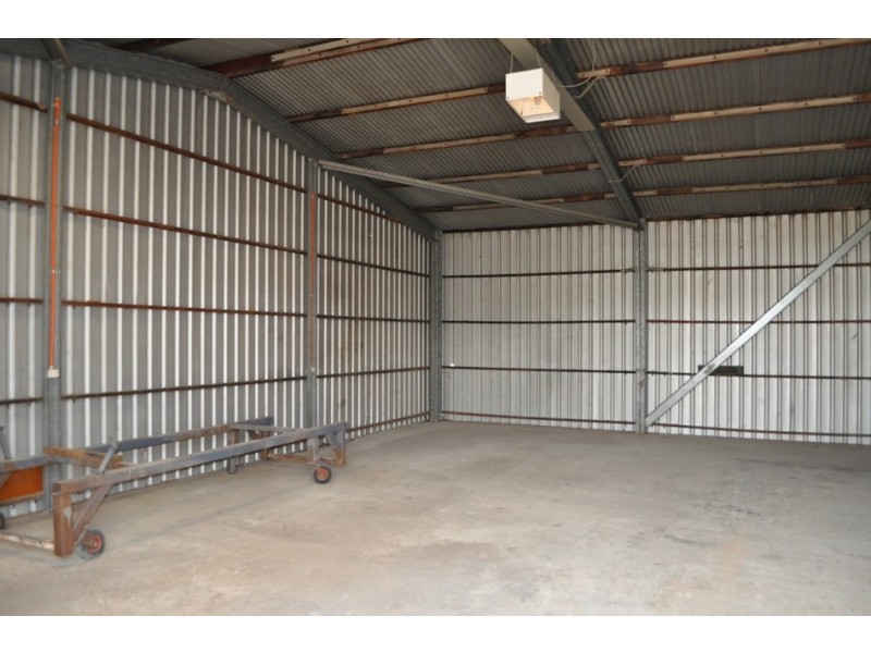 3,14 Hooke Rd, Elizabeth West SA 5113