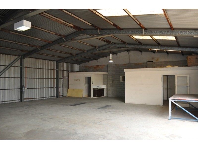 3,14 Hooke Rd, Elizabeth West SA 5113