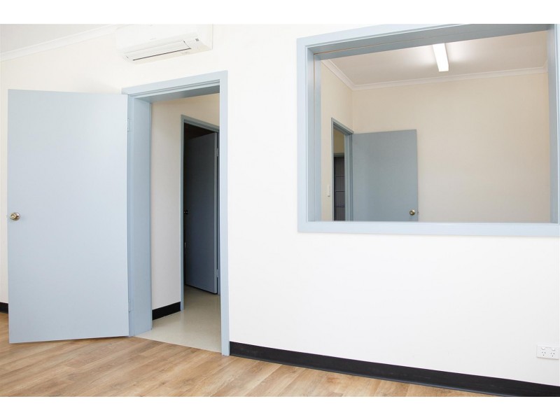 2,21 Pentland Rd, Salisbury South SA 5106