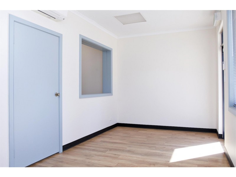 2,21 Pentland Rd, Salisbury South SA 5106