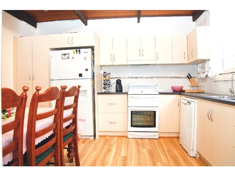 28 Barton Road, Elizabeth Downs SA 5113