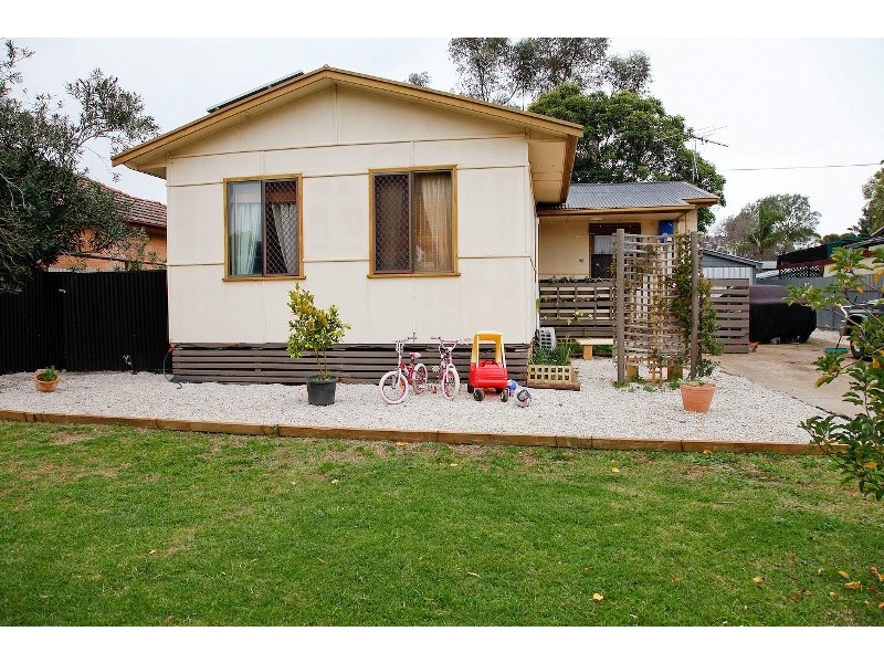 28 Barton Road, Elizabeth Downs SA 5113