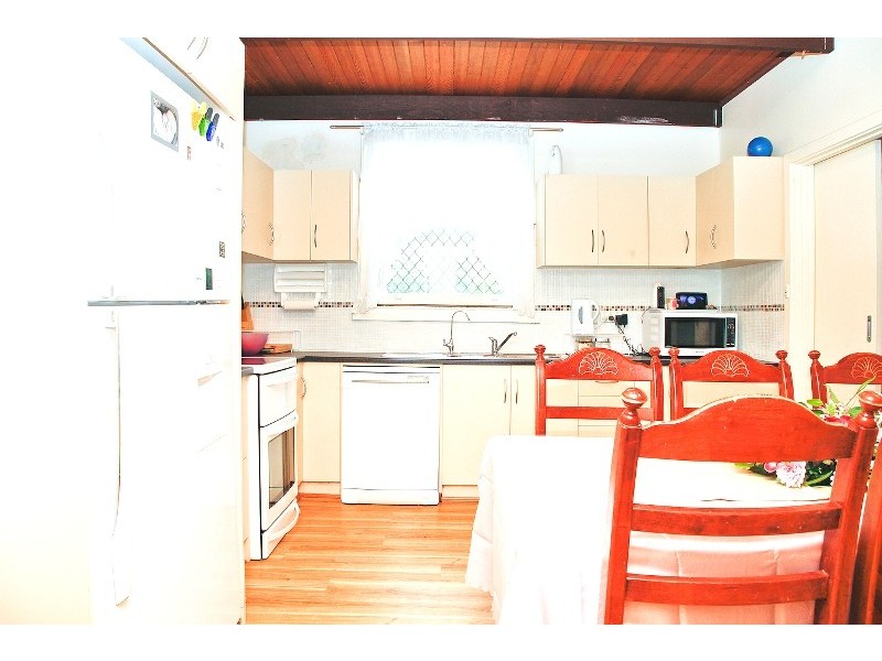 28 Barton Road, Elizabeth Downs SA 5113