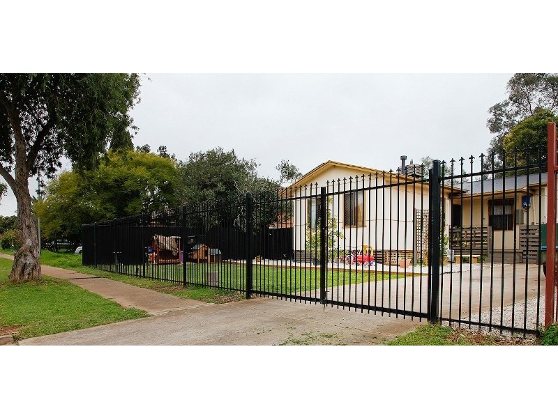 28 Barton Road, Elizabeth Downs SA 5113