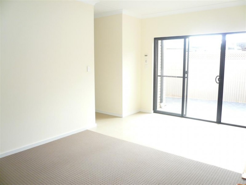 13A Macquarie Avenue, Hillcrest SA 5086