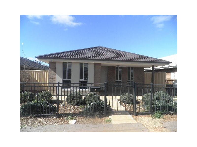 3 Saxon street, Smithfield Plains SA 5114