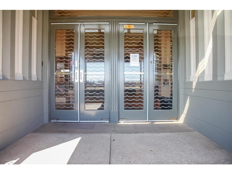 2 McLaren Parade, Port Adelaide SA 5015