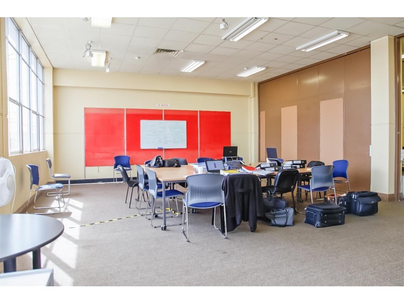 2 McLaren Parade, Port Adelaide SA 5015