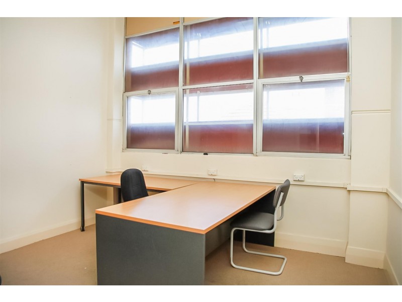 2 McLaren Parade, Port Adelaide SA 5015