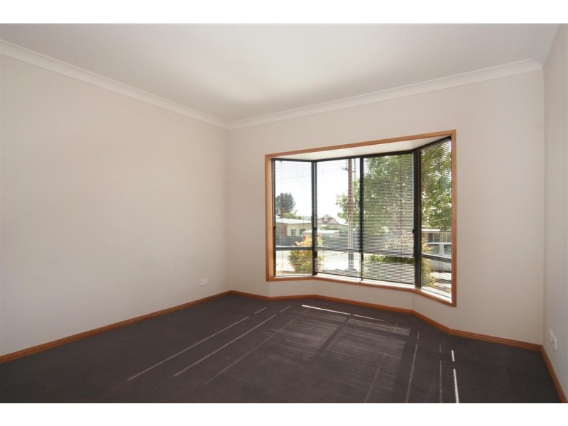 9 Wattle St, Murray Bridge SA 5253
