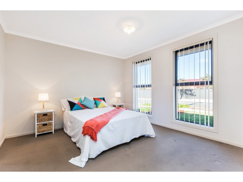 54 Wattlebird Drive, Burton SA 5110