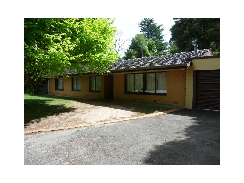 2 Avenue Road, Stirling SA 5152